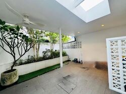Lorong 107 Changi (D15), Terrace #565622781